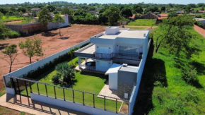 Casa de luxo na Beira do Rio Paraná